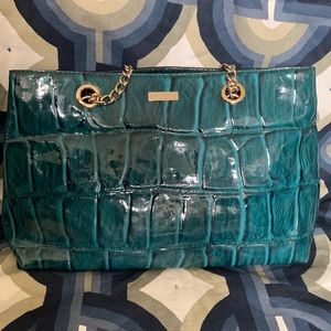 Kate spade New York tote.